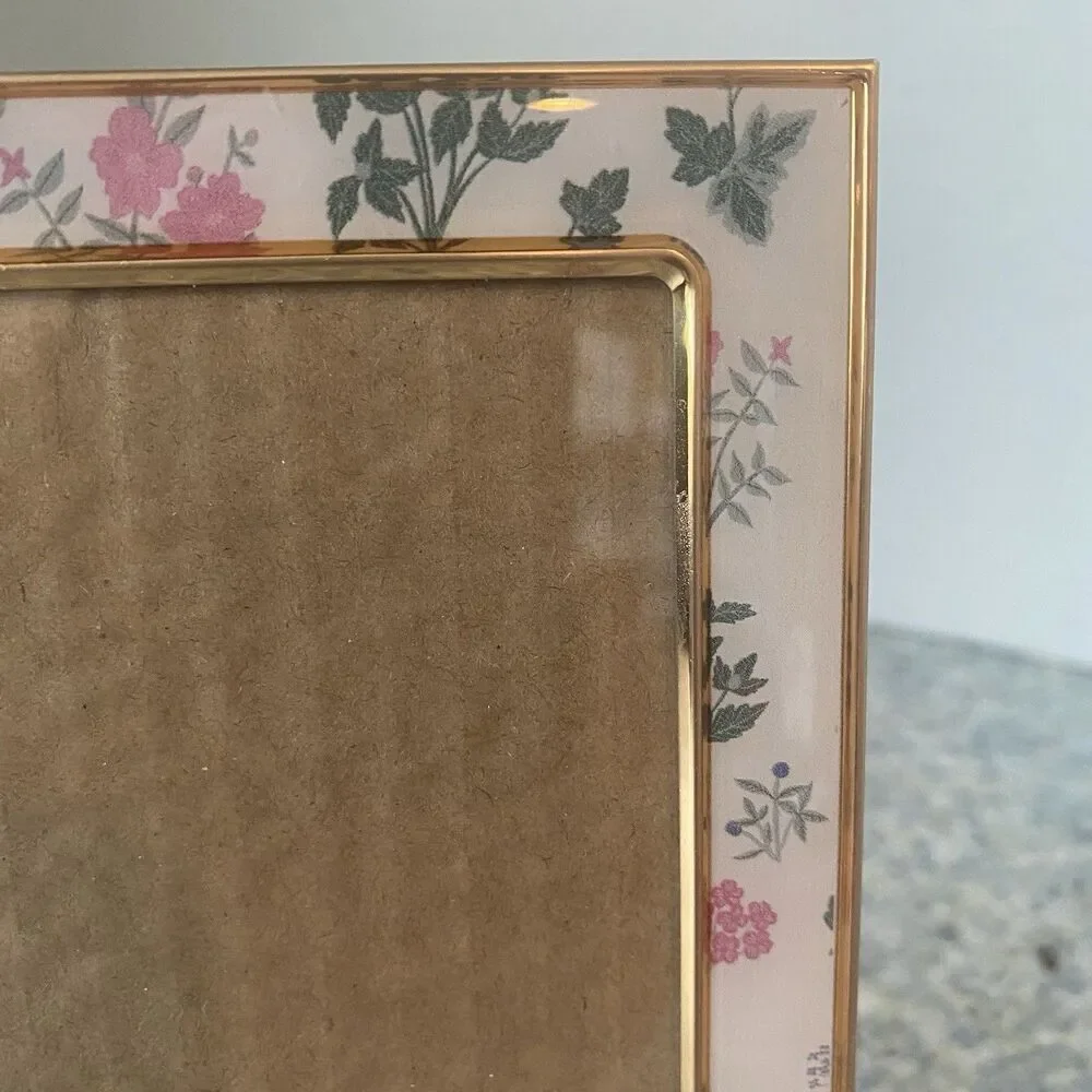 Vtg Glass  Floral 3.5”  X 5.5” Photo Frame Botanical Floral Leaves Flower